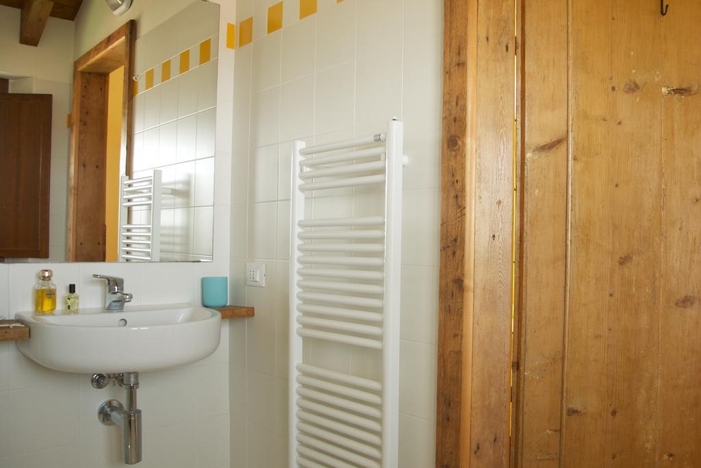 Bed and Breakfast Cascina Delle Mele Vittuone Exterior foto